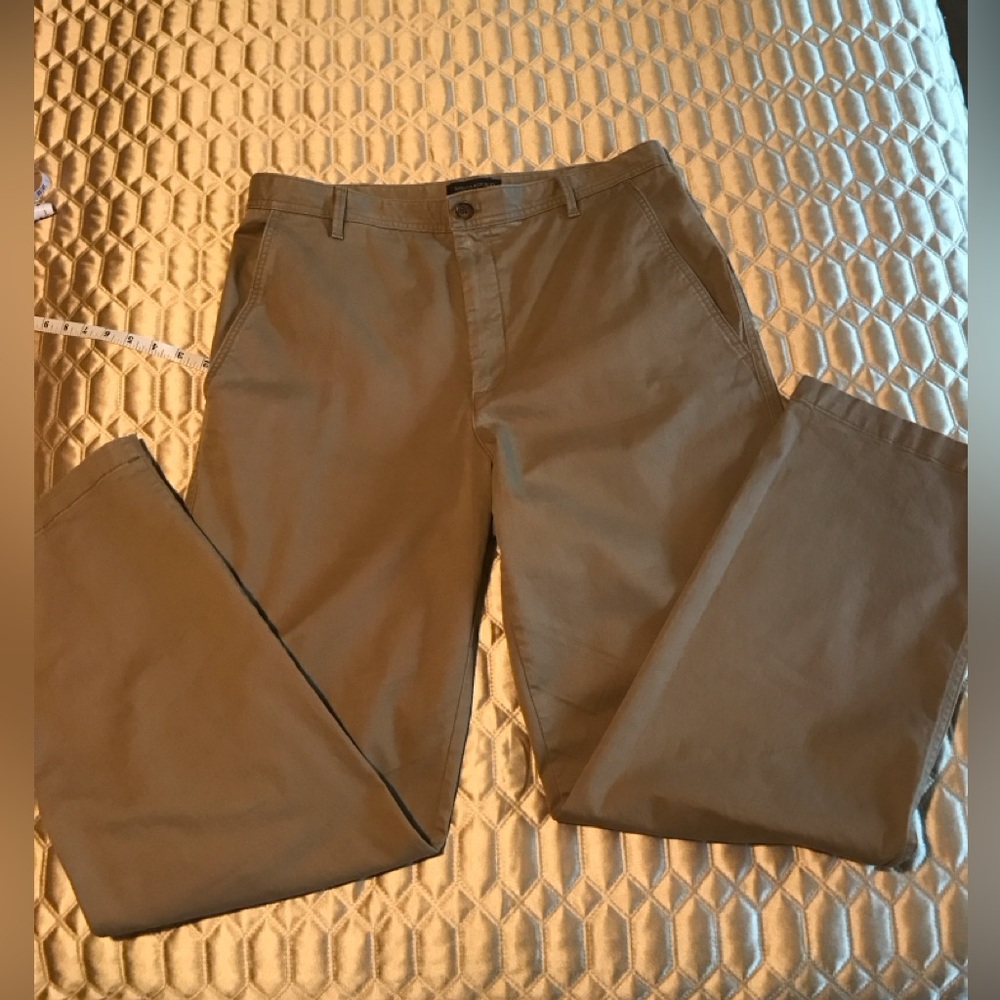 Banana Republic Women’s Authentic Cotton Chino High Rise Pants, beige, size 12